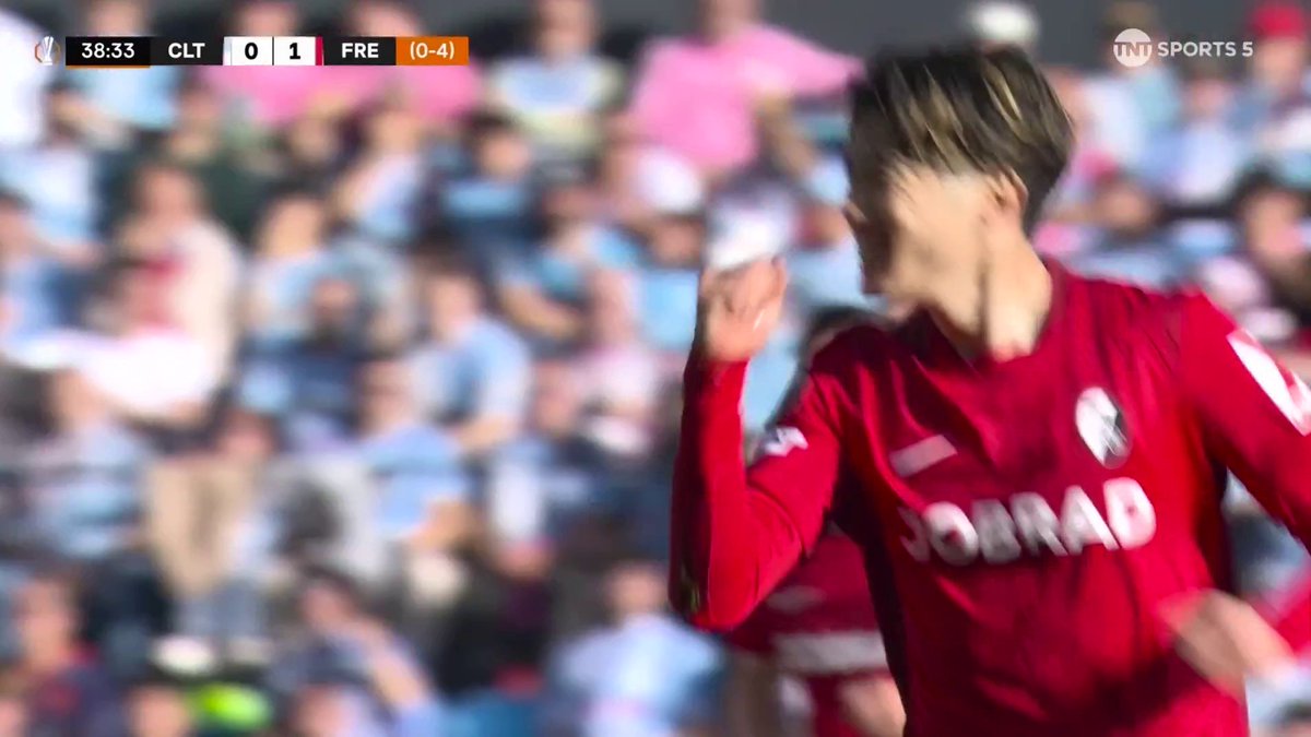 فرايبورغ يسجل الهدف الثاني بمرمى سيلتا فيغو 