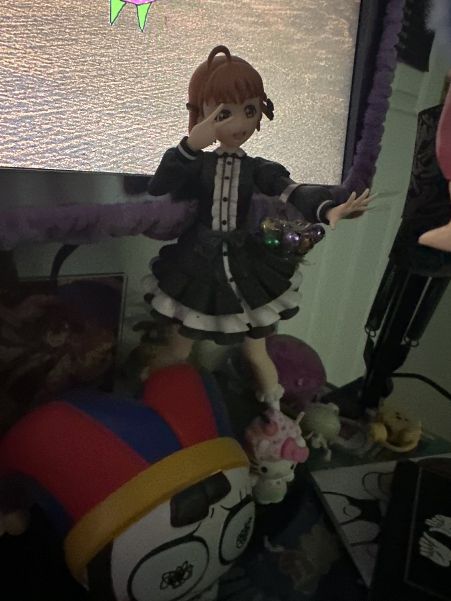 MOE 🍉 girlfailure galleon tweet media