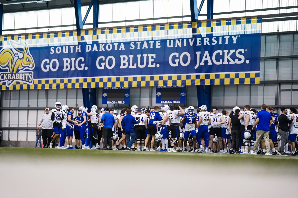 South Dakota State Jackrabbits tweet media