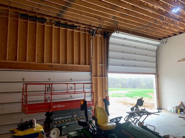 DoorSharp's tweet image. Don't let a sudden weather change leave you stuck in the garage. We check your door's balance and replace worn tension parts before they snap. Get your home ready for the season with a professional tune-up.

#HomeCare #GarageDoorFix #Maintenance