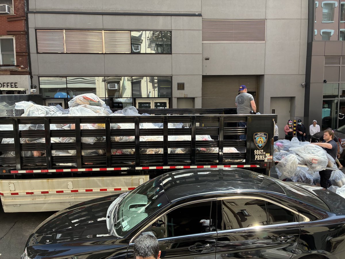 NYPD5Pct's tweet photo. Officers from the New York City Police Department conducted enforcement along Canal St, addressing unlicensed vendors and removing a large quantity of illegal merchandise. These efforts help maintain public safety, protect consumers. https://t.co/ffXAmHpIag