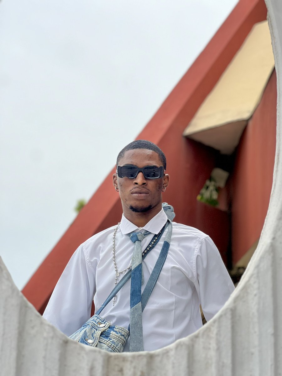 Alabi.🎈 tweet media