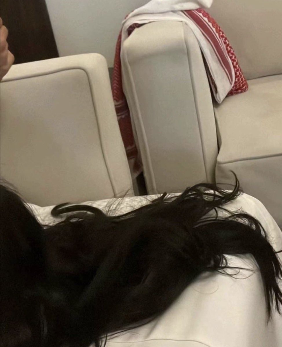 «و وجودي لو أشوفك يا بعد خلاني- والله إني لحذف الغتره على الطاقيه»- تركي الميزاني