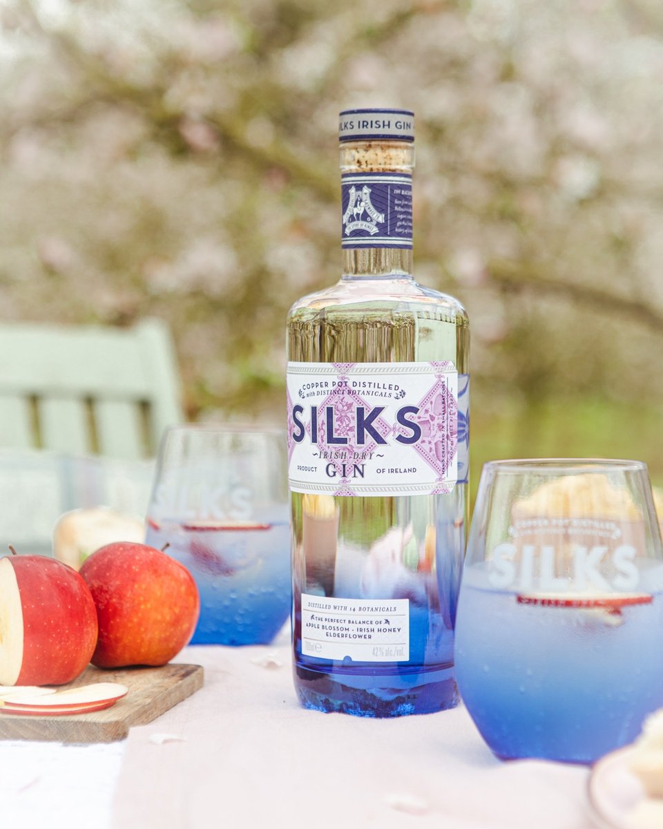 Silksgin's tweet image. Silks Irish Gin is beautifully bright and balanced, the perfect gin for a crisp and refreshing gin and tonic 🍸
Find out more about this award-winning Irish Gin at boanndistillery.ie or in person at Boann Distillery.

#Gin #IrishGin #GinAndTonic #CraftGin #IrishSpirit