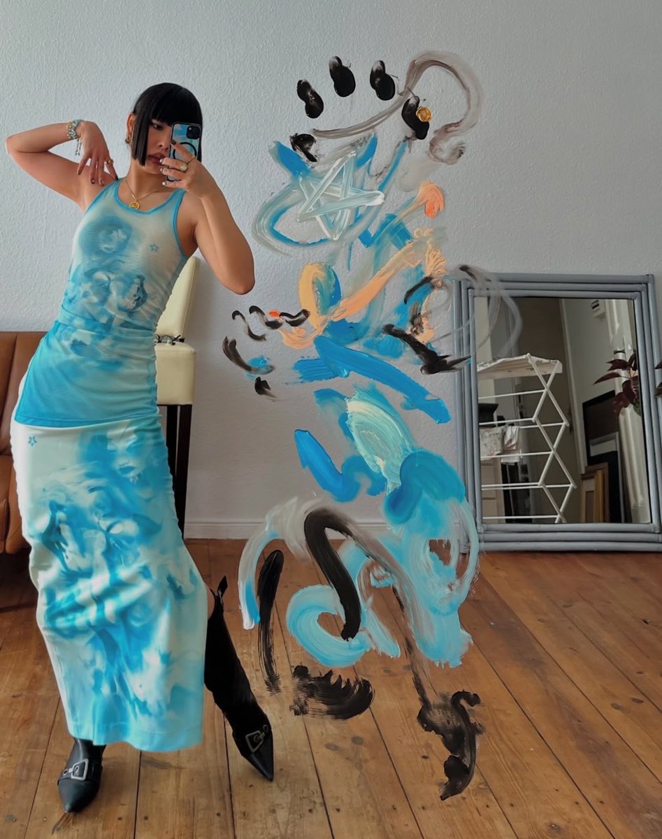 Outlander Magazine tweet media