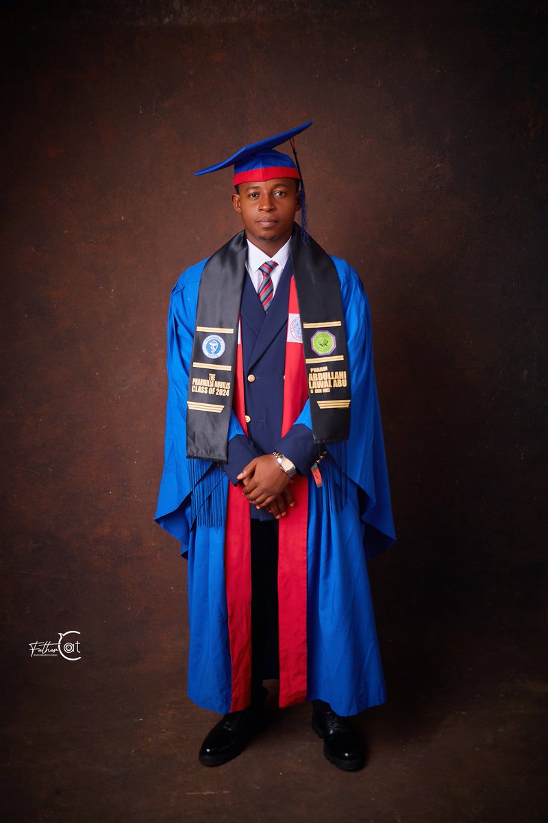 iam_lawizzy's tweet photo. God knows how this degree tried to finish me, but Alhamdulillah I finished it.
Reintroducing 
Pharmacist Abdullahi Lawal Abu https://t.co/7lyqHQQWRH