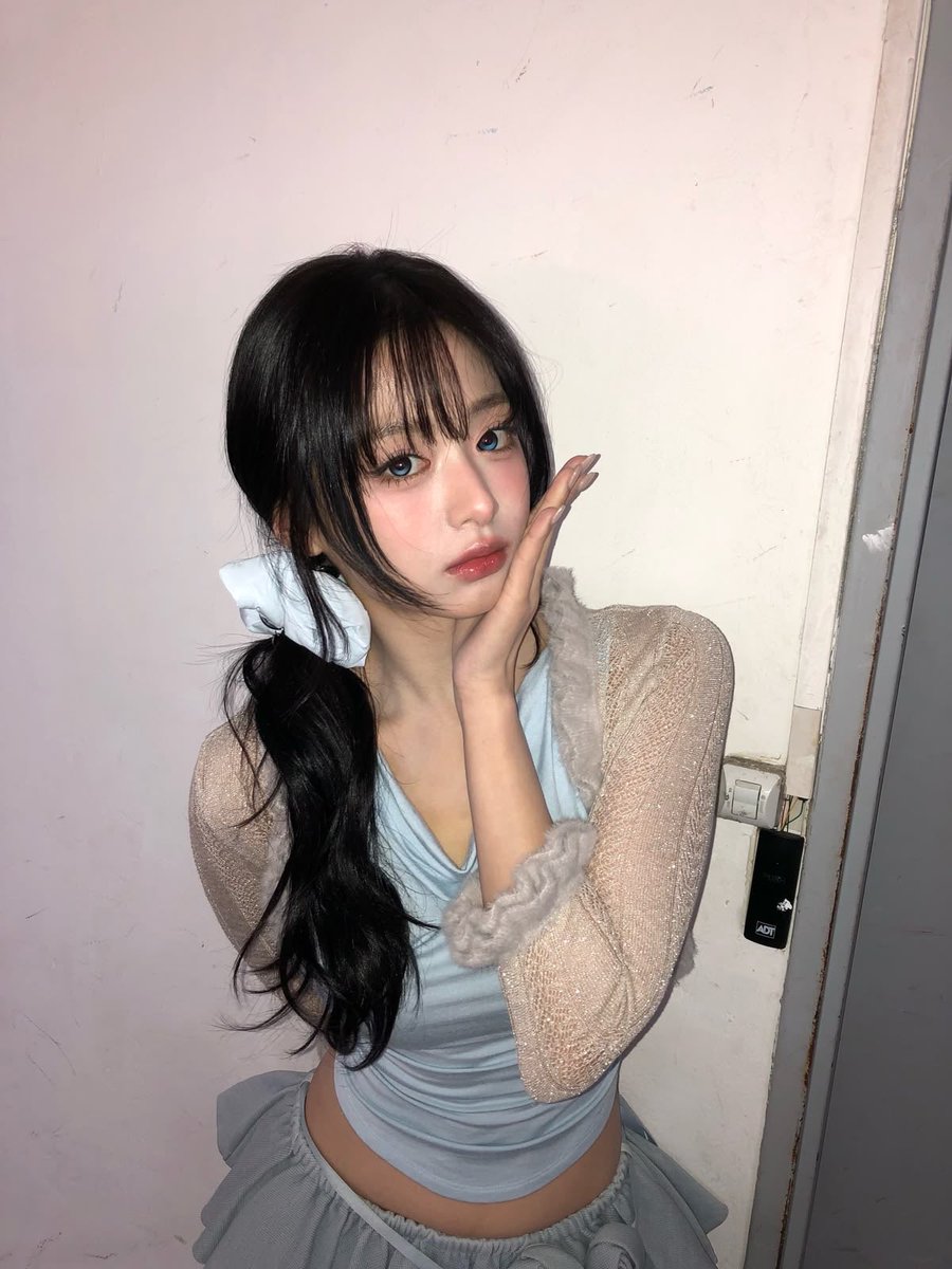 lim2lim tweet media