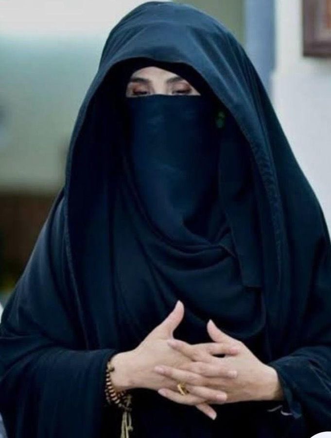 شرم کرو حیا کرو بشریٰ بی بی کو رہا کرو۔

#ReleaseAndTreatImranKhan