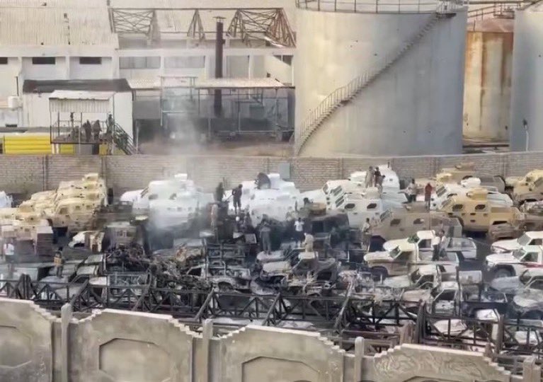 رحاااال/ صلوا على النبي tweet media