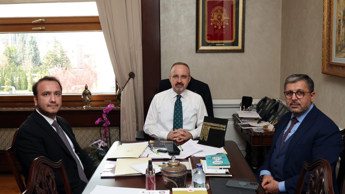 stmutr's tweet photo. STMÜ Başkanı Ömer Faruk Terzi, İçişleri Bakan Yardımcısı Bülent Turan ve Ankara STMÜ Temsilcisi Av. Haldun Barış ile bir araya geldi.

Görüşmede sivil toplum alanında iş birliği ve gelecek dönem çalışmaları ele alındı. Sayın Bülent Turan’a nazik kabulleri için teşekkür ederiz. https://t.co/DPh95qYn2u