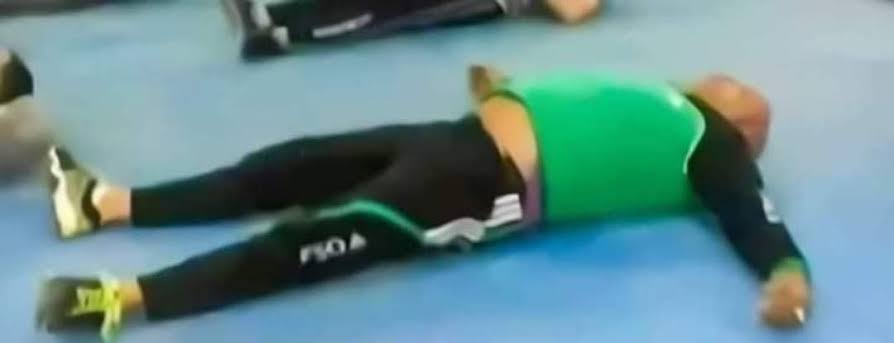 🥷 𝓘 𝓓𝓞𝓝\'𝓣 𝓒𝓐𝓡𝓔 tweet media