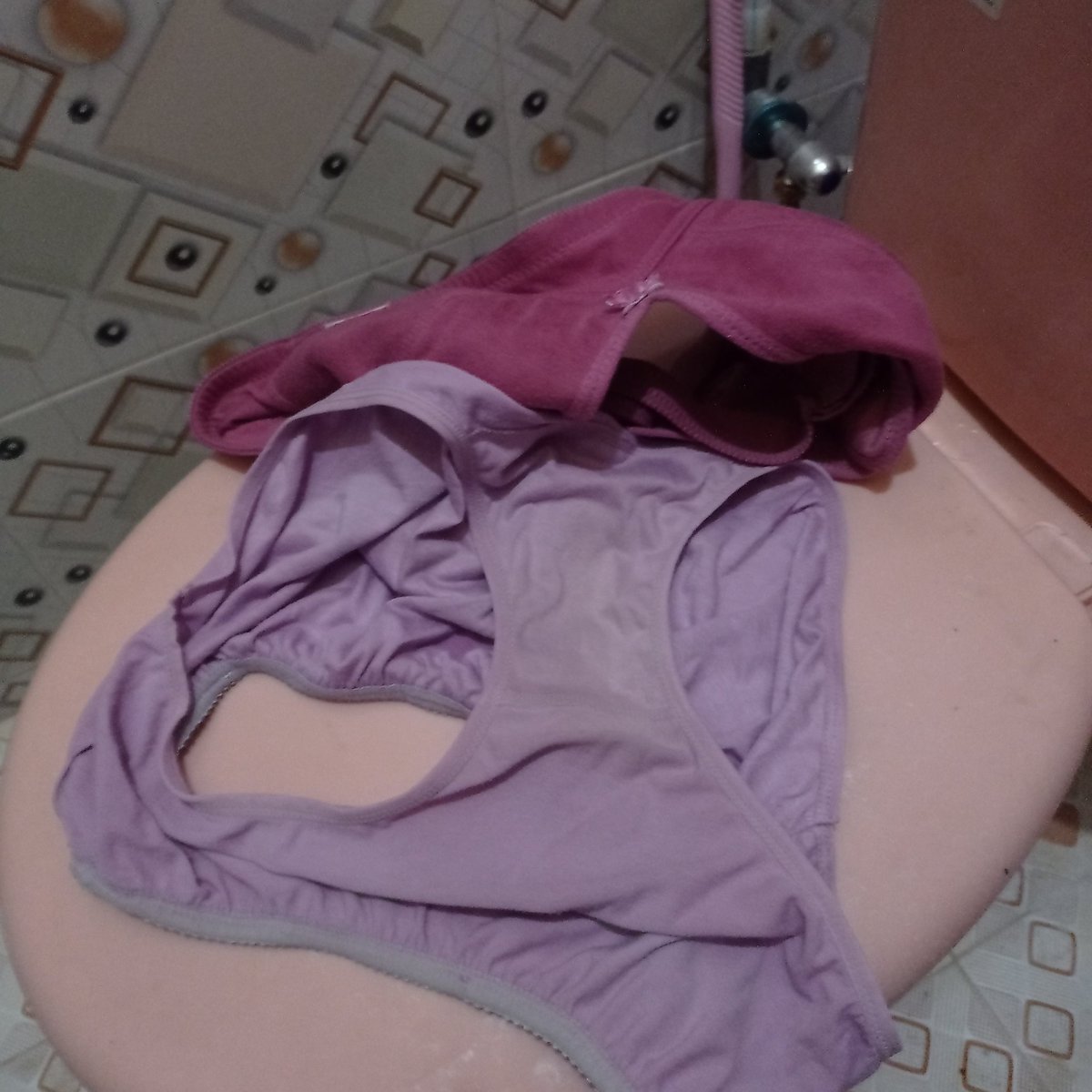 Titipan Montok tweet media