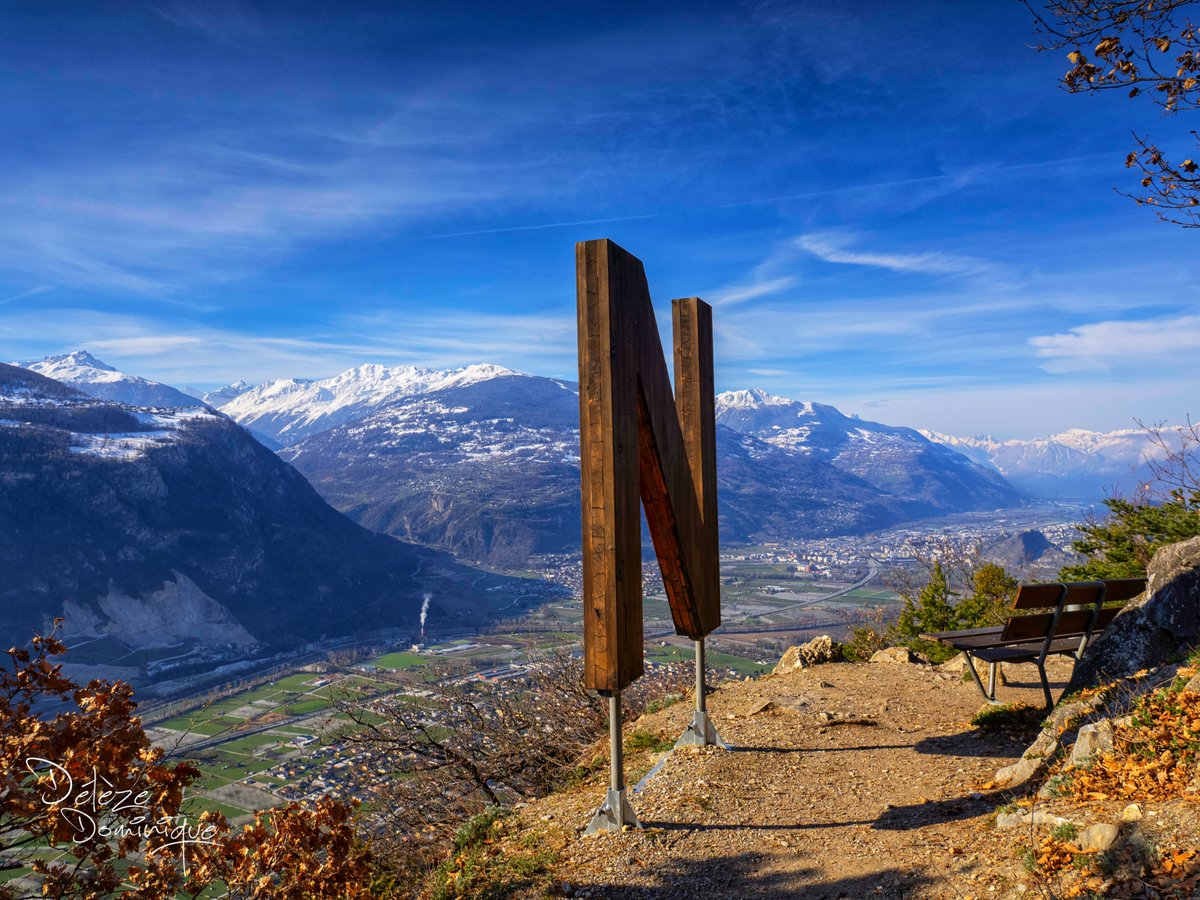 DelezeD's tweet image. 12 magnifiques points de vue où sont répliquées les lettres géantes de Crans-Montana 😍N😍N🇨🇭
Bisse de Lens, Valais, Suisse, 04/2026

#suisse #switzerland #swissalps #montagne @valaiswallis @MySwitzerland_e