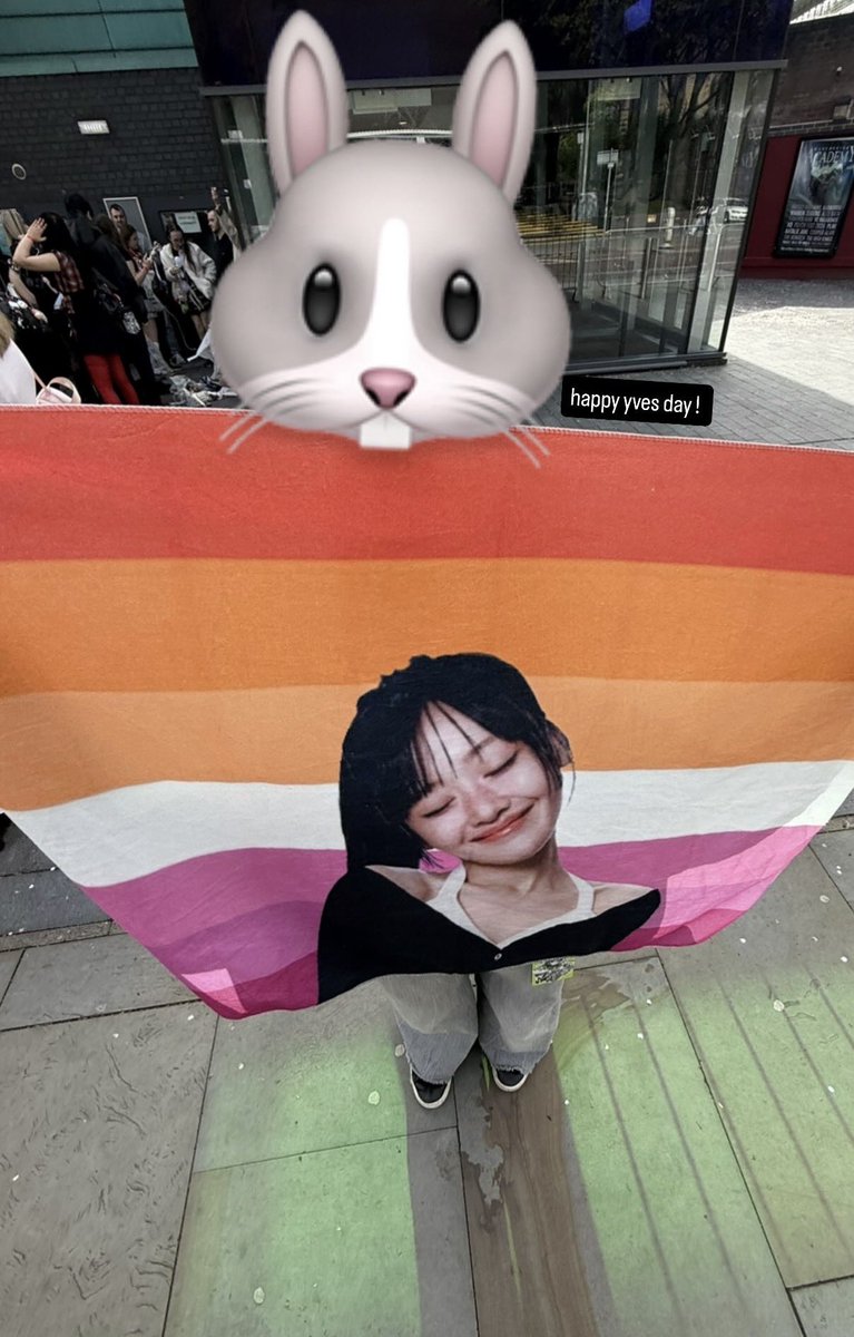 evvy ! | saw skz & yves tweet media