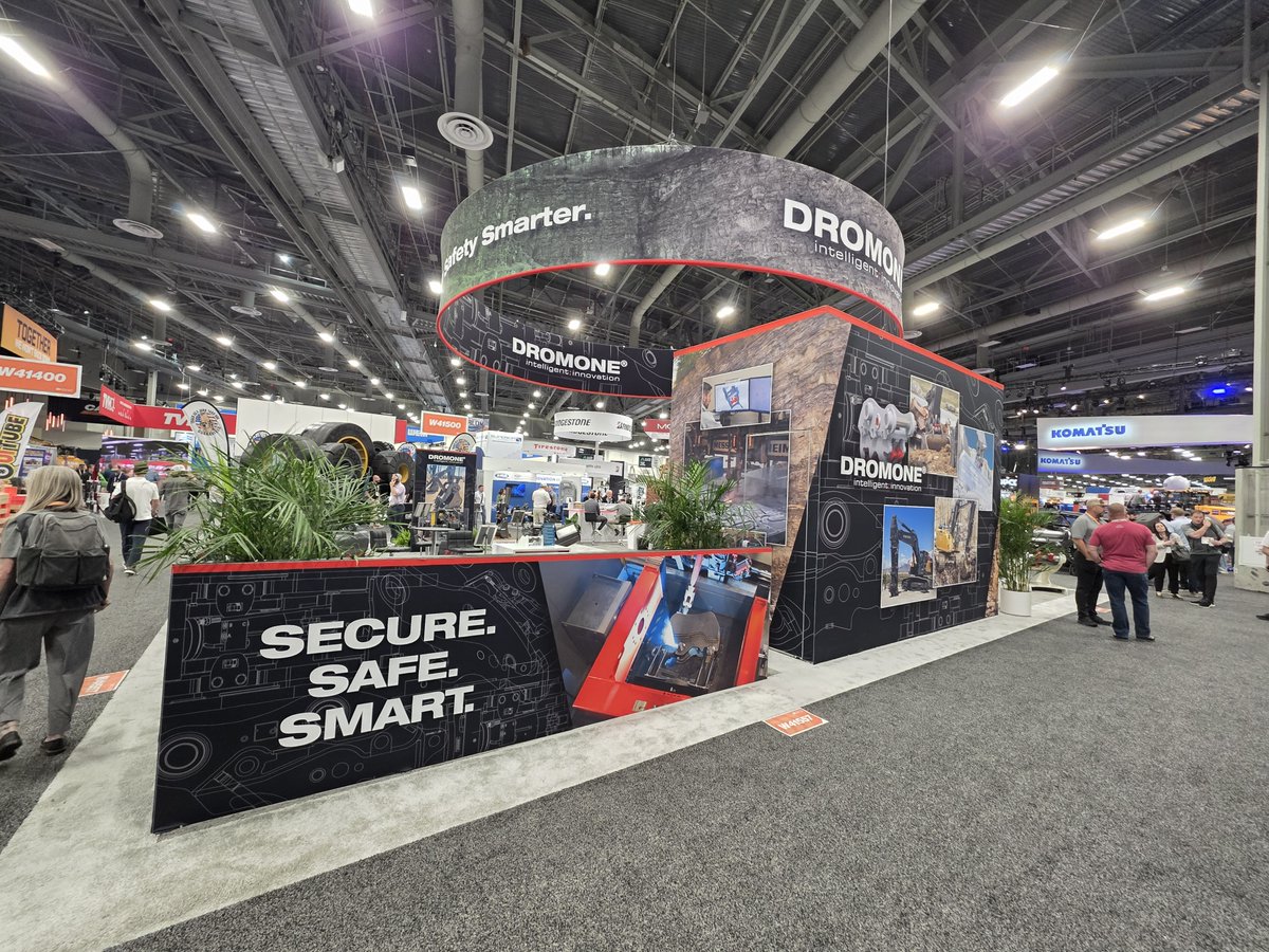 JFitzGroup's tweet image. A trade show booth that delivered.

At CONEXPO-CON/AGG 2026 in Las Vegas, J Fitzgerald Group partnered with Dromone to create a standout presence—driving conversations, insights, and real opportunities.

#JFGandDromone #CONEXPO #TradeShowMarketing #ExperientialDesign