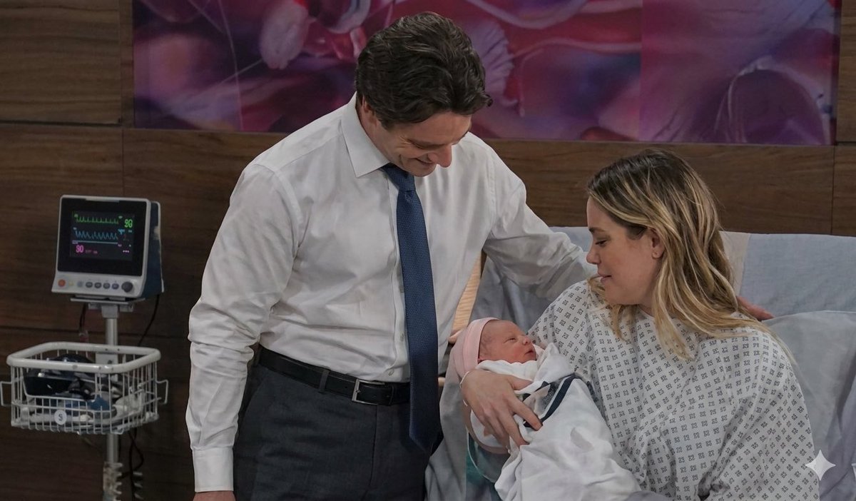 MishaLStory's tweet photo. Proud parents Michael and Sasha and their rainbow miracle baby girl princess baby Daisy 🌼 #GH #Misha #MishaBabyGirl #PrincessBabyDaisy #BabyDaisy #MommySasha #DaddyMichael https://t.co/74n7XuDwSY