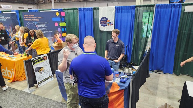 HoustonHealth's tweet image. From first conversations to real impact—1,300+ connections made, one message shared: Protect Our Pipes. 🛠️

Our FOG team brought the energy to the HAA Expo, helping prevent sewer blockages across Houston.

#HoustonHealth #HealthMatters