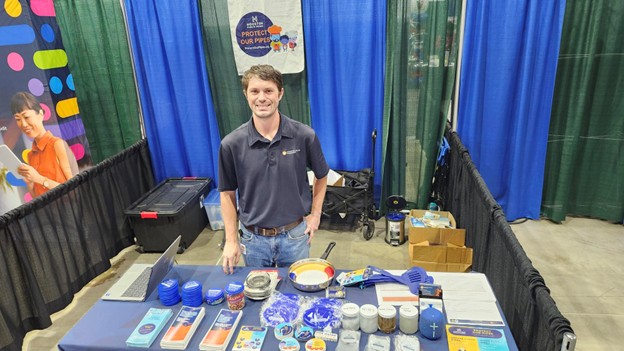 HoustonHealth's tweet image. From first conversations to real impact—1,300+ connections made, one message shared: Protect Our Pipes. 🛠️

Our FOG team brought the energy to the HAA Expo, helping prevent sewer blockages across Houston.

#HoustonHealth #HealthMatters