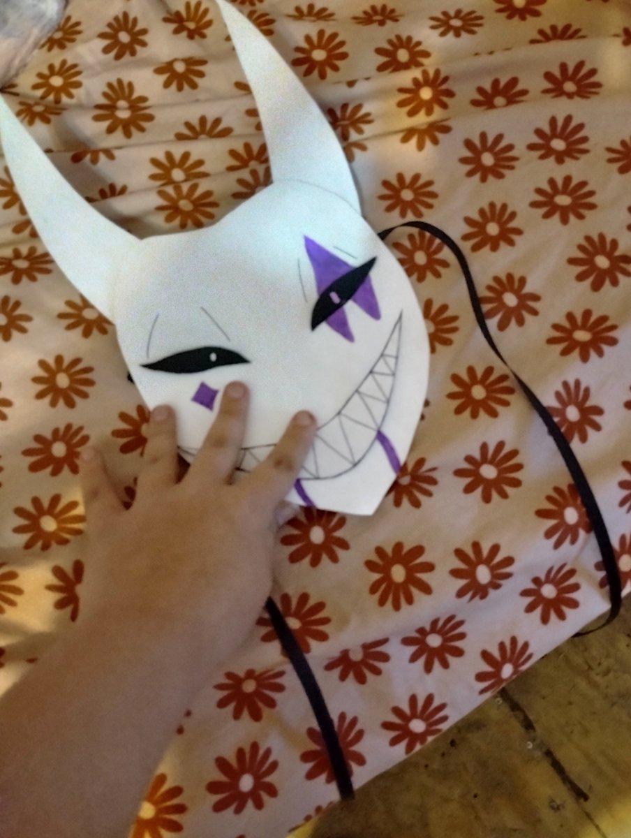 LyoniHeartz's tweet image. Yes....my precious...