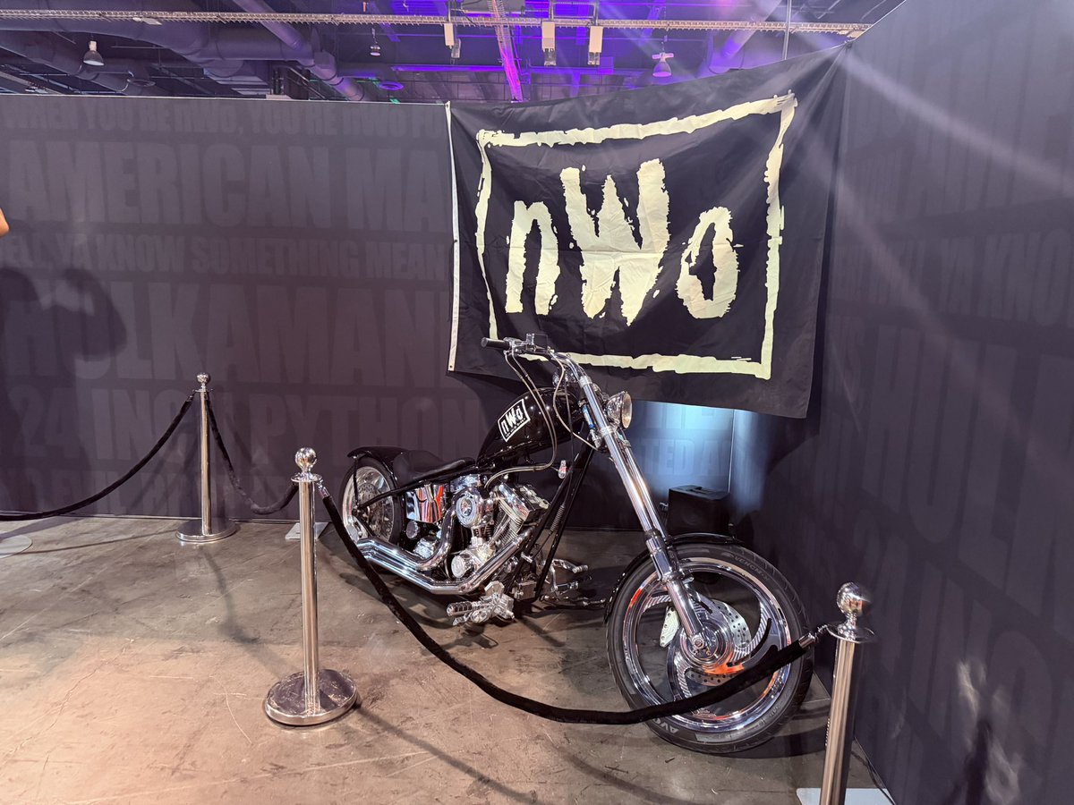 The Hard Camera Hustle tweet media