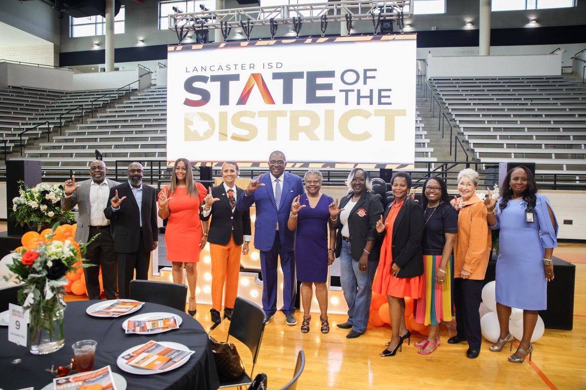LancasterISD's tweet photo. Lancaster ISD welcomed community leaders, partners, and staff to our State of the District Luncheon, celebrating the people, progress, and purpose that drive our success.

📸 https://t.co/yxhVjmfBWU

#LearnLeadRoar #StateOfTheDistrict https://t.co/hqB5uxhmje