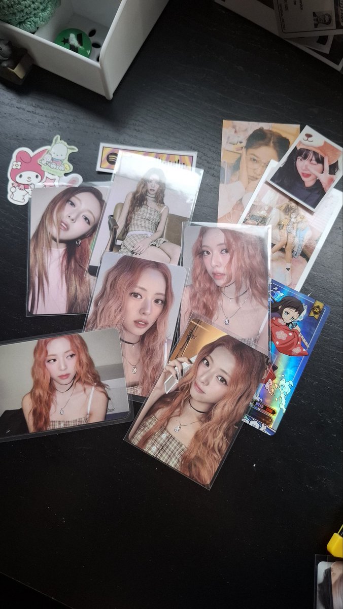 midmetalwings's tweet image. #feedback mega positivo pro @elliotmartine_z que me vendeu esse set da yuna lindissímo e enviou com váarios brindezinhos fofos 😭 chegou mega rápido e foi embalado muito bem ! obrigada vida 💓