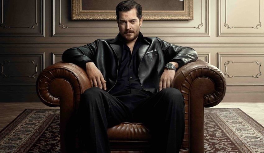 PopFestTR's tweet photo. Yaşanan okul saldırılarının ardından dizi senaryolarının revize edilmesi kararı alındı.

Özellikle Eşref Rüya, Yeraltı, Teşkilat, Uzak Şehir, A.B.İ ve Taşacak Bu Deniz gibi dizilerde şiddet ve silahlı sahneler daha dikkatli işlenecek. (Birsen Altuntaş) https://t.co/cDaGRGrGAI