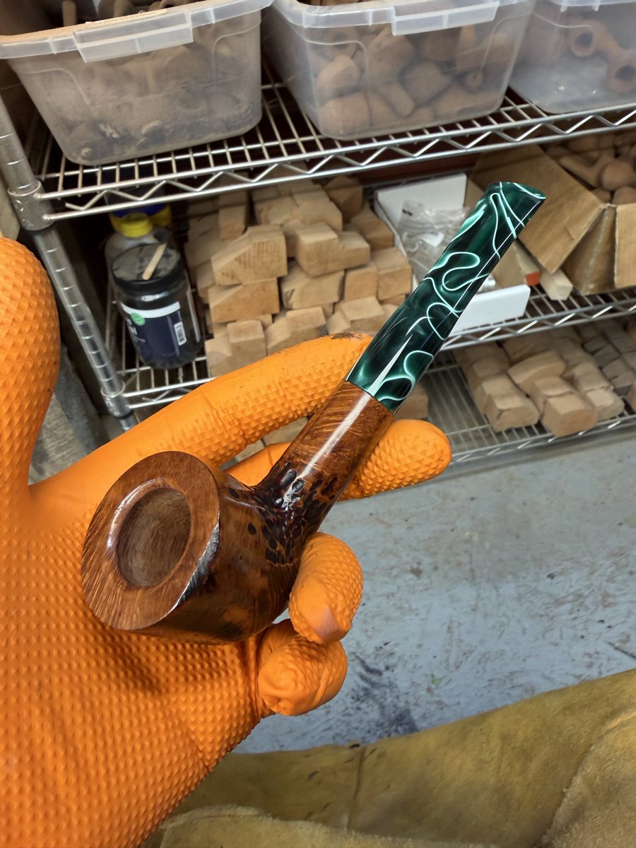 Terrys Old World Pipes tweet media