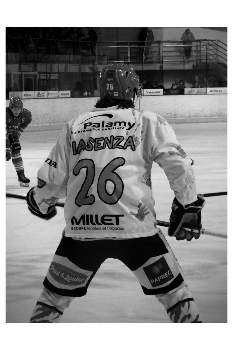 M8 𝒟𝒶𝓇𝒸𝓎 🦋 tweet media