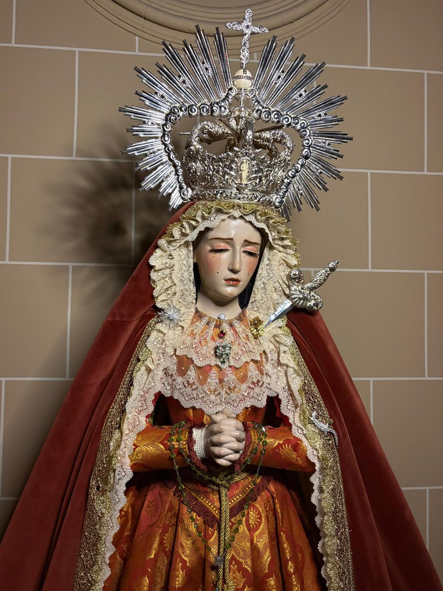 Santa María Madre de la Divina
Providencia ya se encuentra vestida para la pascua y el período estival posterior.

¡Oh María, Gracia plena!. Permítenos que nos alegremos con vos ya que el Señor te eligió y nos regaló tu Corazón!
#MutiladoMLG
#CofradíasMLG