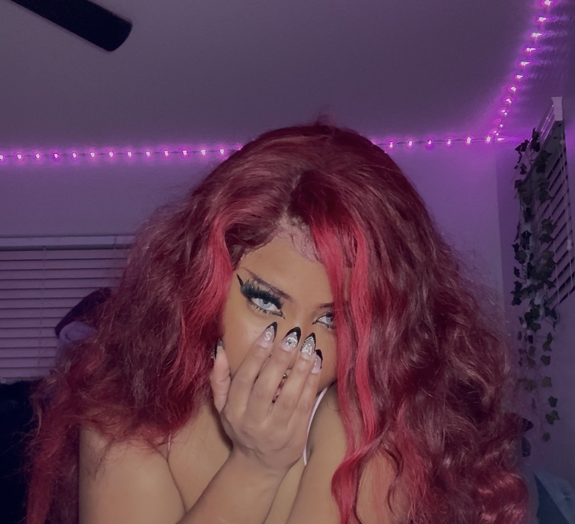 AikoOzara's tweet image. Icy and Red
.
.
.
#blackgirlmagic #melanin