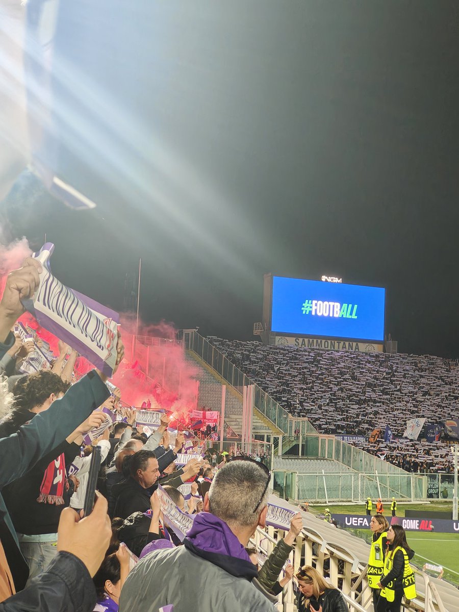 GladAllOverMatt's tweet photo. Not easy shutting your mouth for an entire game, but my word what an experience it's been. https://t.co/6Sdksms3Xh