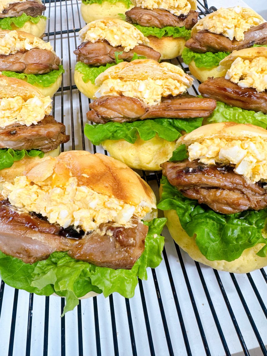 くまパン　ブーベ tweet media