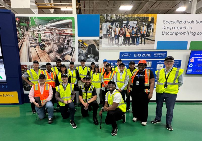 UNI_NetworkGrp's tweet image. David Gitlin highlights how @carrier  is scaling innovation and precision to meet rising data center demand. With increased capacity, 100% on-time delivery, and customer-first execution, it’s clear—performance is built on people, speed, and strategy.

#Carrier #DataCenters