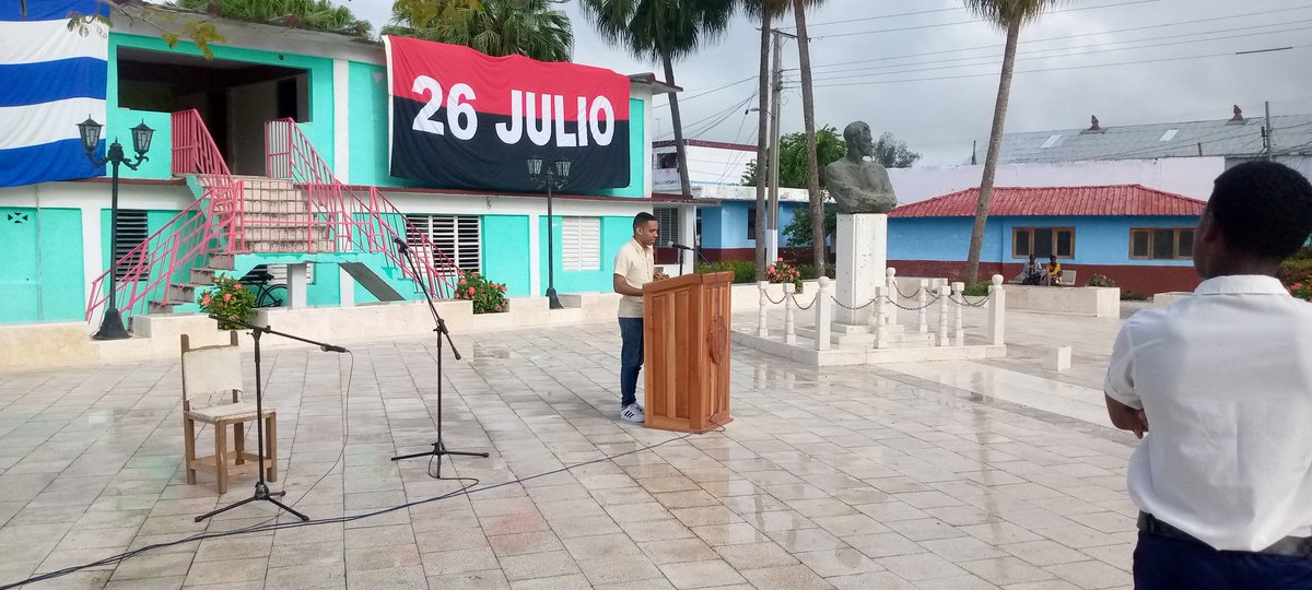 PenaSunell's tweet photo. #Mella  conmemora este 16 de abril, la proclamación del carácter socialista de su Revolución y el aniversario de la creación del PCC. Un emotivo acto donde se recordaron importantes momentos de la historia del territorio.#GirónEsHoy #RadioTitan #SantiagoDeCuba https://t.co/8qFyMLz8fx