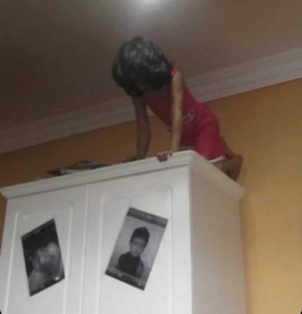 badgalriri tweet media