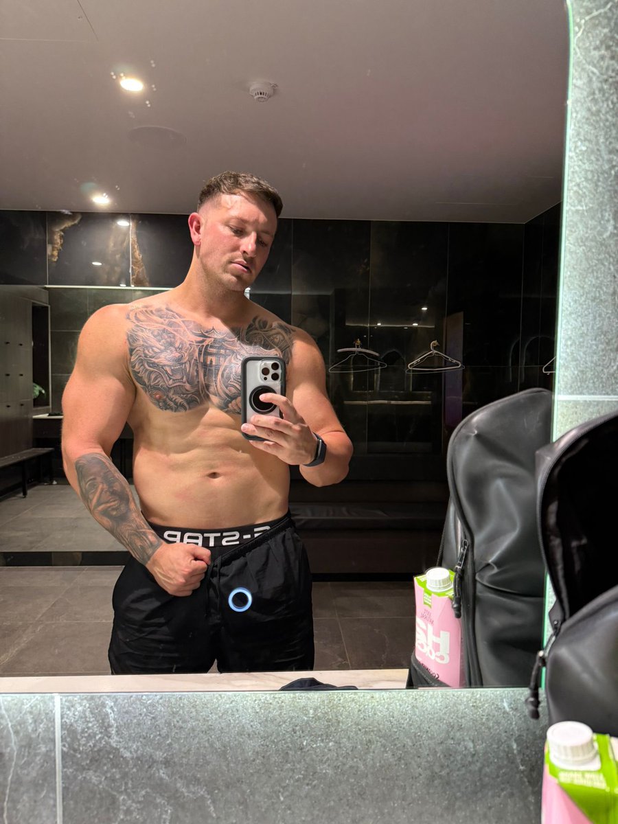 Kinky Locked Sub (@vicboi44) / Posts / X
