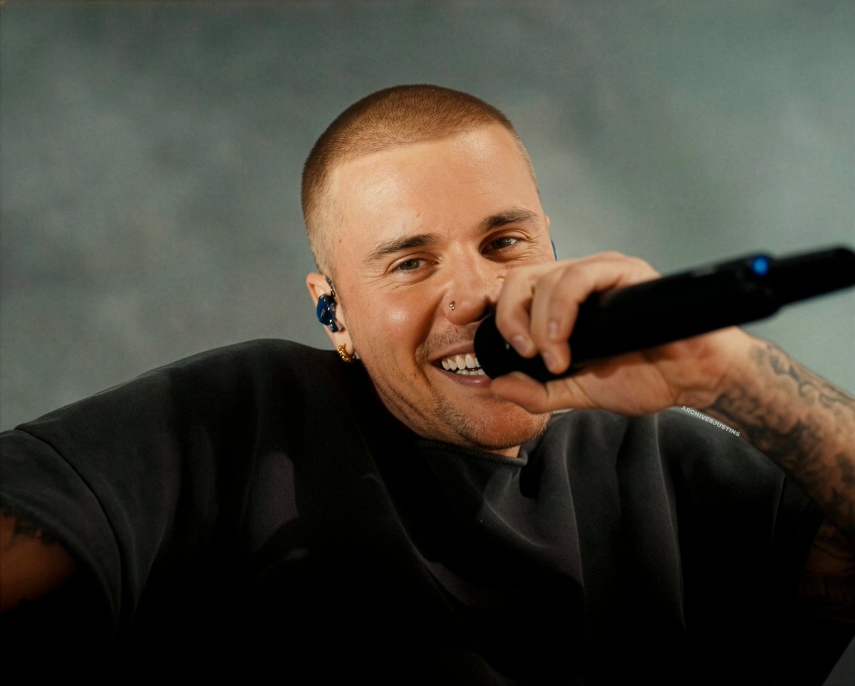 Justin Bieber ARG tweet media