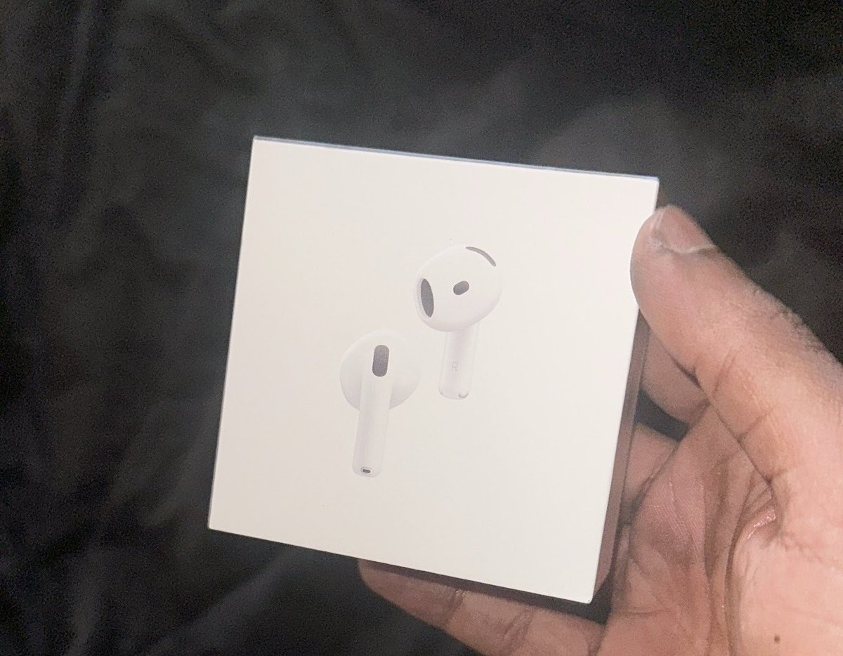 #NEVERCHANGE tweet media