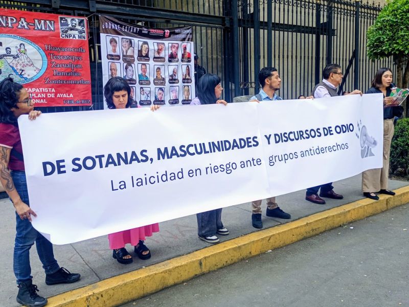 IMER_Noticias's tweet image. 📢 Organizaciones católicas y sociales pidieron a @SEGOB_mx investigar al Comité de Subsidios de Guadalajara por aprobar recursos al Congreso #Fearless. Señalan que promueve visiones tradicionales y violentas en temas de género.

👉 Lee la nota completa: noticias.imer.mx/blog/protestan…