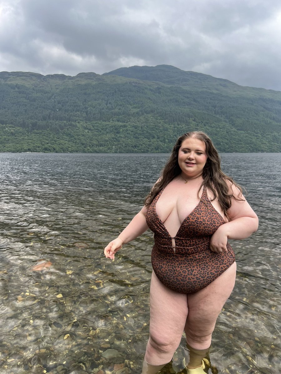 Jenny Love tweet media