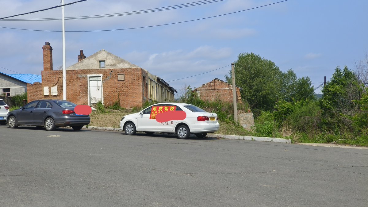 I D4RKsiD3 I tweet media