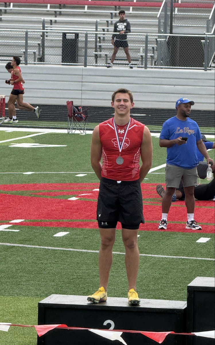konnor_johnson3's tweet photo. Regional qualifier in 110h
New pr - 15.18

@LorenaHSTrack 
@LorenaFootball 
@Athletics_LISD 
@JeffPevehouse 
@Coach_KJ_72 
@pdeleon0214 
@jpvh316 
@monsterkuhl435 
@CoachHStephens https://t.co/JXnSpw3TiE