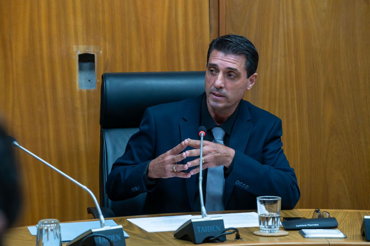 LuisRepetto8's tweet photo. Expusimos sobre el Proyecto de Ley sobre Guías de Turismo del Uruguay en la Comisión de Turismo de la Cámara de Representantes. 
Gracias a los integrantes de esta Comisión por el trabajo compartido. https://t.co/EefyE28hhn
