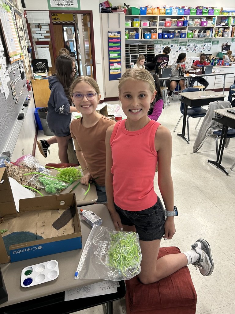 MartinMustangs1's tweet photo. Just a day in the life of 5th grade here....#Mustangsmakeithappen https://t.co/MWeGuCi6f5