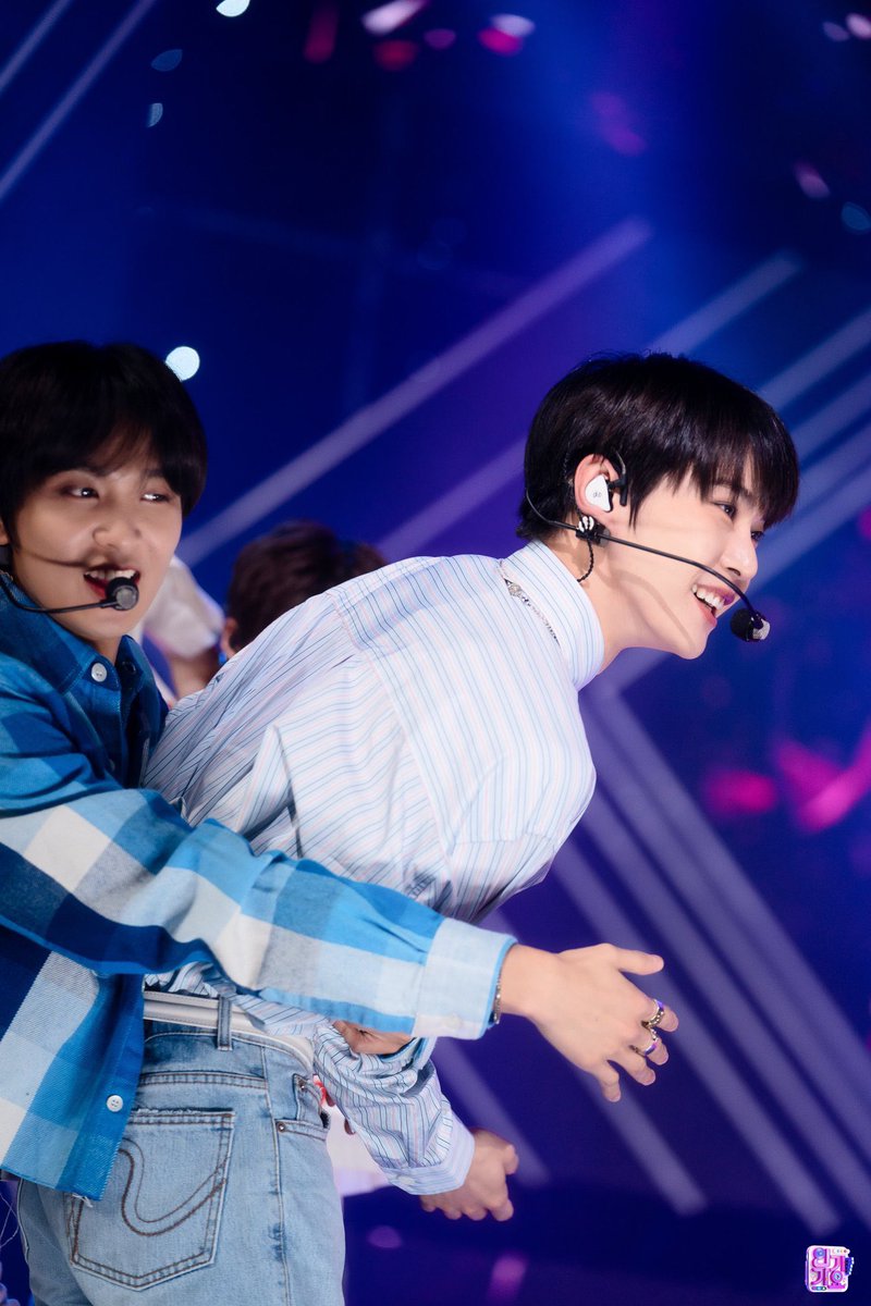 dohyuckarchives's tweet photo. Some of my favorite photos ever 🥹🥰 https://t.co/qiSF34Pjyr