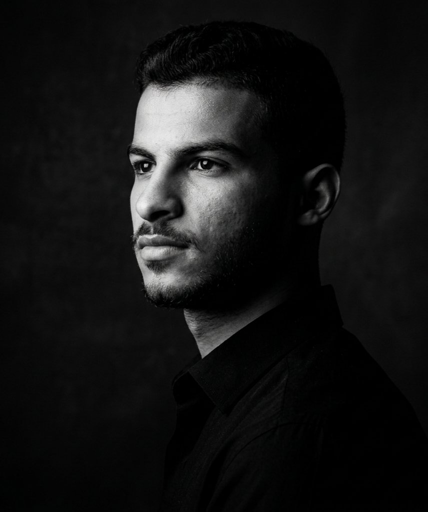 fathe_19's tweet photo. أولسنا على حق ؟! 
- إذا لا نُبالي ..

أوقّعنا على الموت 
- أم وقع الموت علينا🫀✨ https://t.co/s0gOpgbrCh