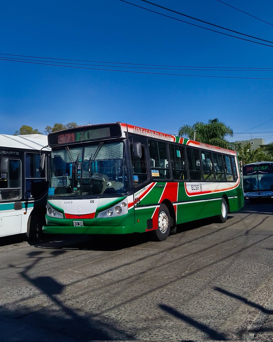 formulabondi's tweet photo. Lentamente el pulpo rosarino se hizo con el control total de la ECSF, por ahora el clásico escudo sobrevive en unos coches, formalmente estos coches siempre fueron fichas pero ahora se muestra en la carrocería.
|
🚏 #linea371 - Don Torcuato - Acasusso https://t.co/yjRe65XG9u