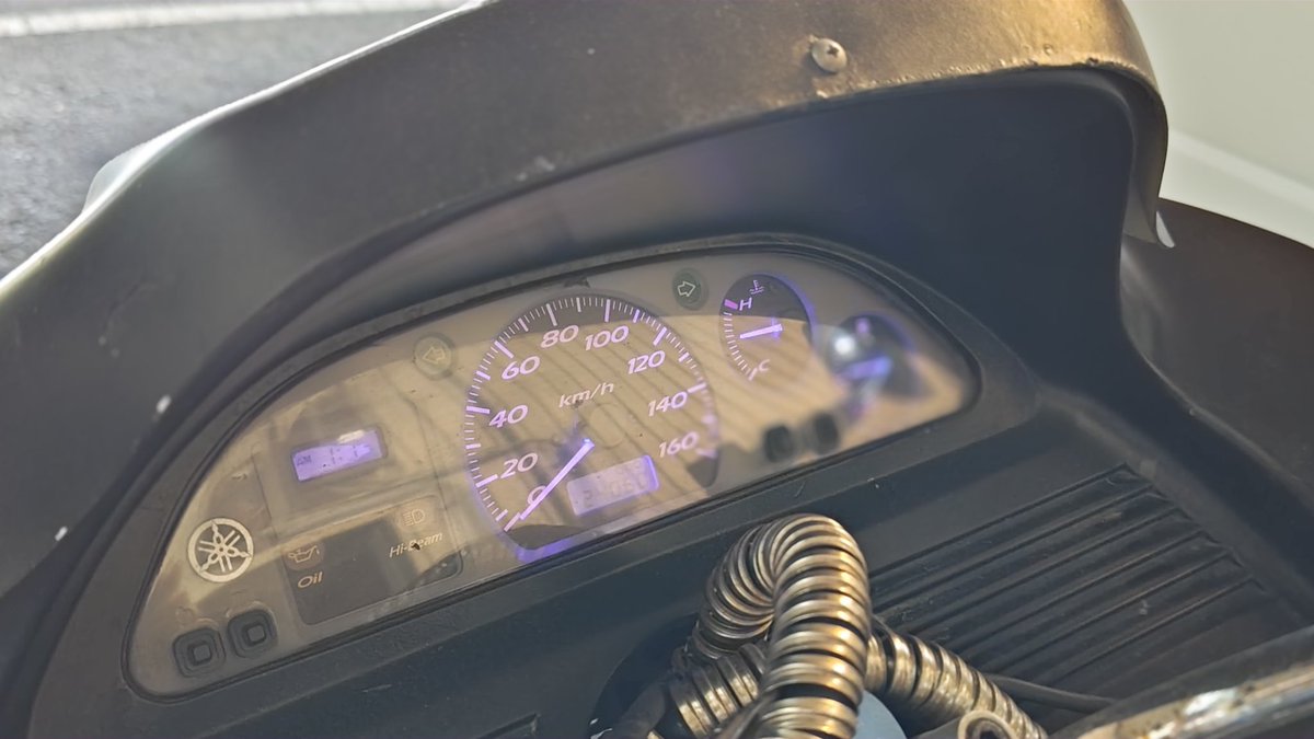 おはようございます！
昨日は深い眠りについてたマジェを起こし作業👌
エンジンはかかったものの電装や駆動系が不機嫌💦
なのでもう一度寝てもらいます🙏