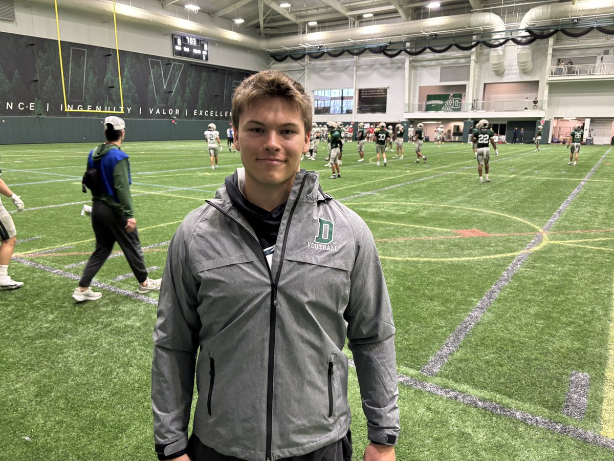 BarrettAdams08's tweet photo. Had a great morning watching the @DartmouthFTBL spring practice! Thanks to all the coaches for hosting. Can’t wait to get back on campus!
@coachirishodea @Coach_McCorkle @CoachBelfiori @CoachBracken @bbarbato53 https://t.co/kXzaRCt7QL